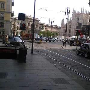https://flat-in-milan-1.it-lombardy.com